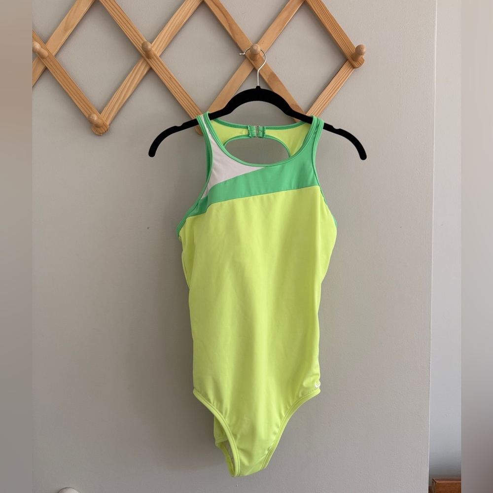 Nike Women’s One Piece Swimsuit